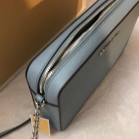 š„SALEš„Michael Kors Jet Set Crossbody Bag Blue - Picture 7 of 8